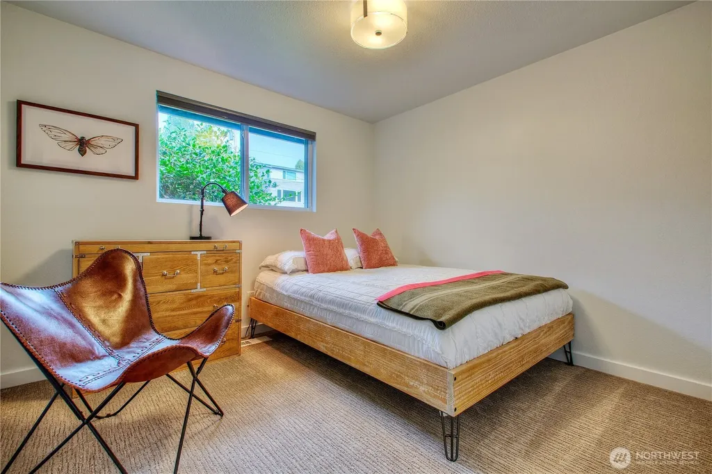 9216 224th Street SW Edmonds WA 98020