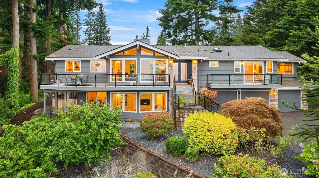 310 Skyline Drive Edmonds WA 98020