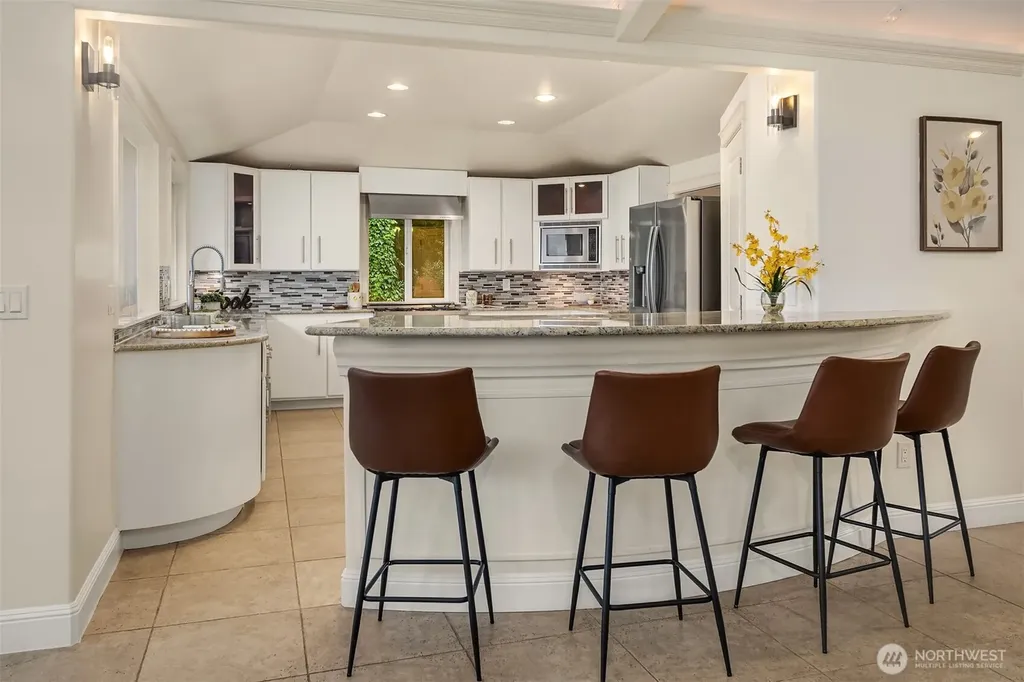 310 Skyline Drive Edmonds WA 98020