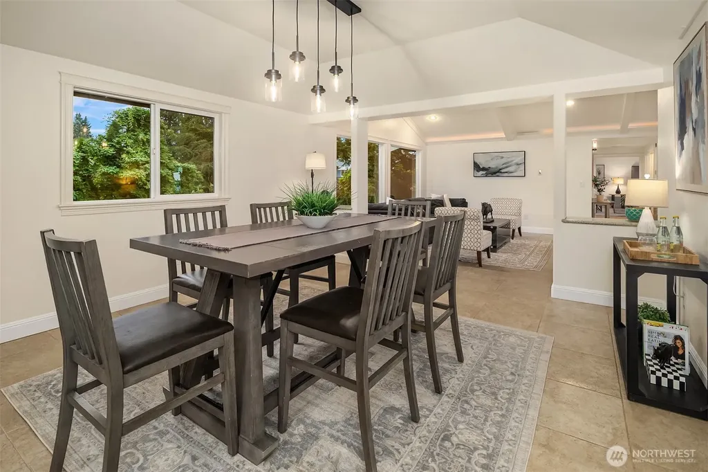 310 Skyline Drive Edmonds WA 98020
