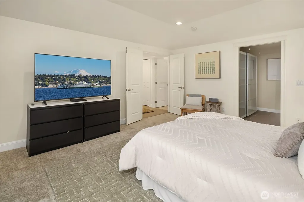 310 Skyline Drive Edmonds WA 98020