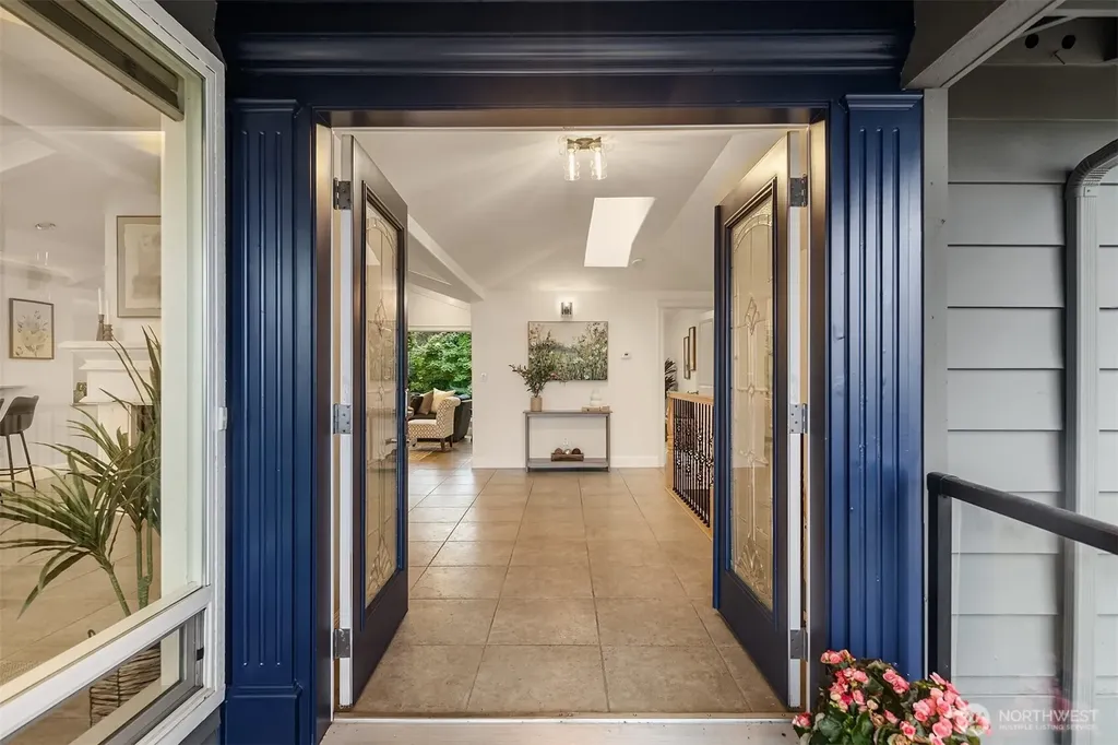 310 Skyline Drive Edmonds WA 98020