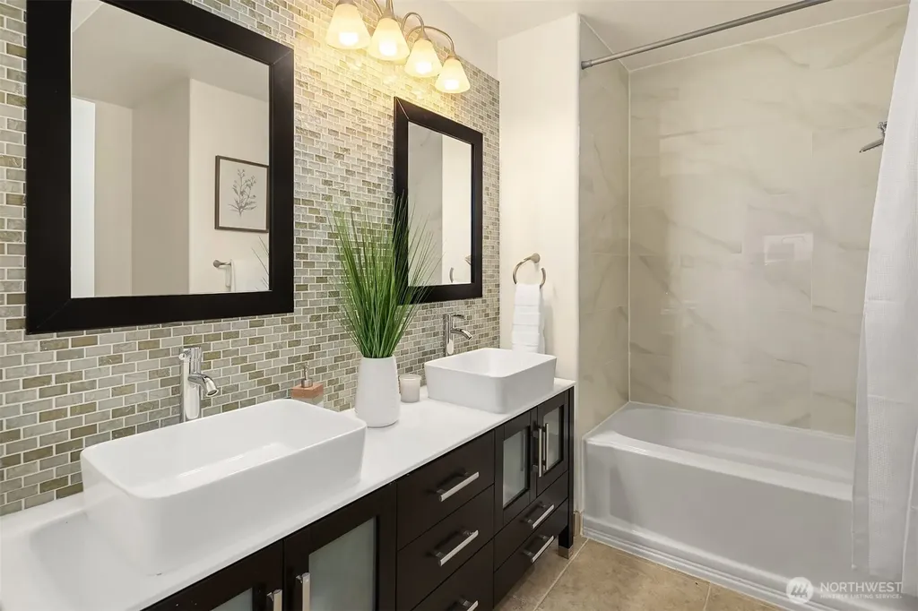 310 Skyline Drive Edmonds WA 98020