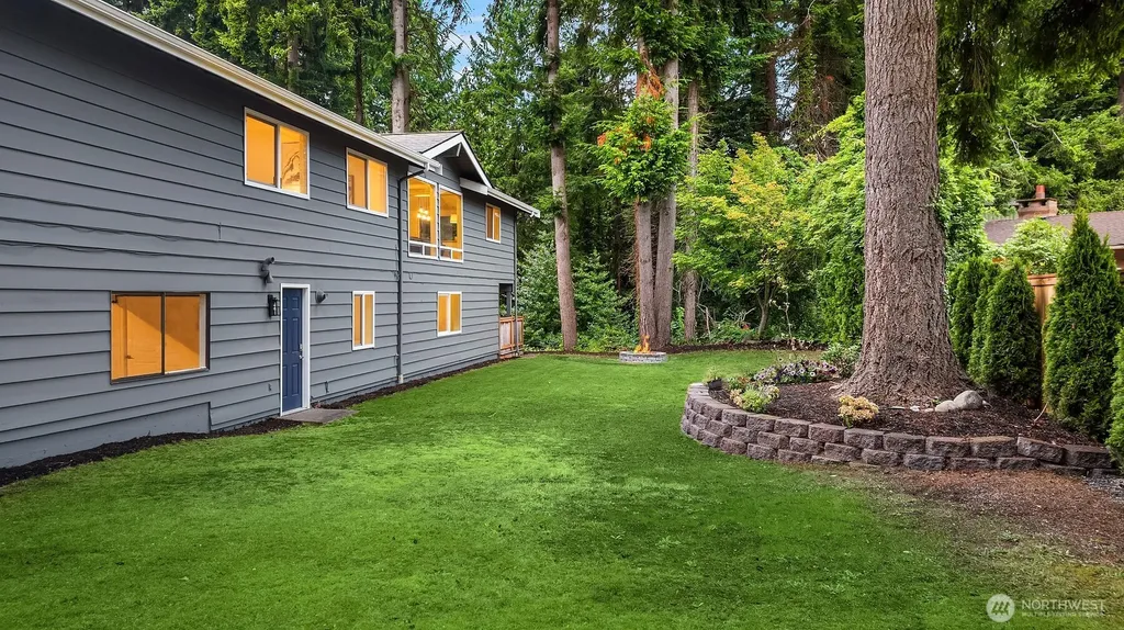 310 Skyline Drive Edmonds WA 98020