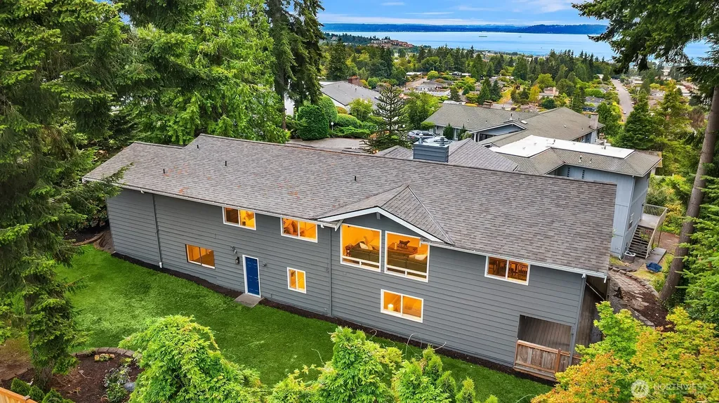 310 Skyline Drive Edmonds WA 98020