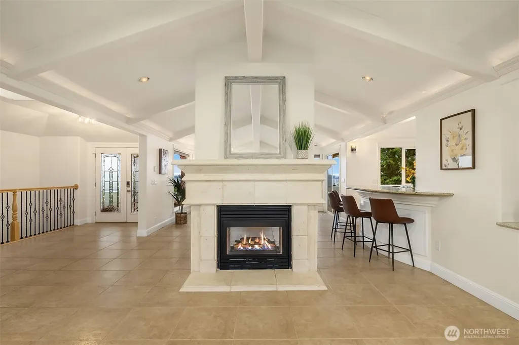 310 Skyline Drive Edmonds WA 98020