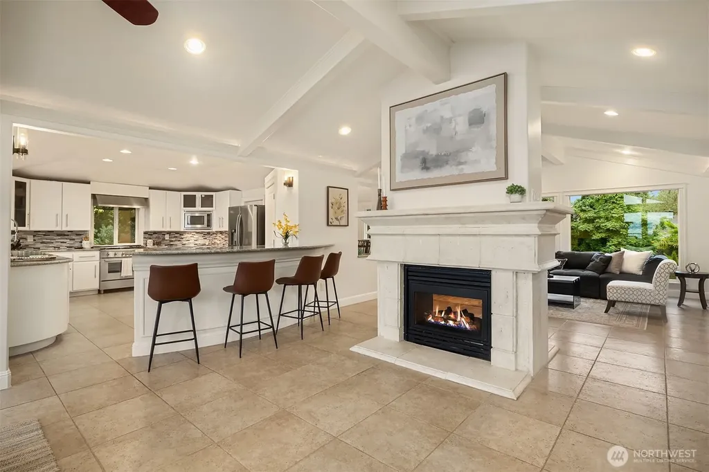 310 Skyline Drive Edmonds WA 98020