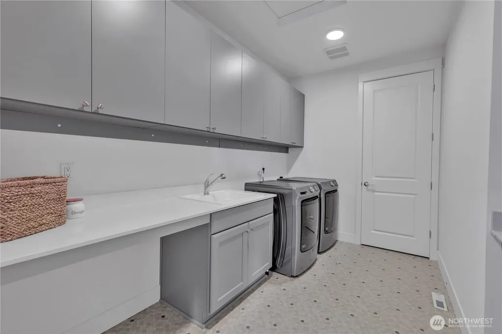 27066 Summit Park Way SE Maple Valley WA 98038