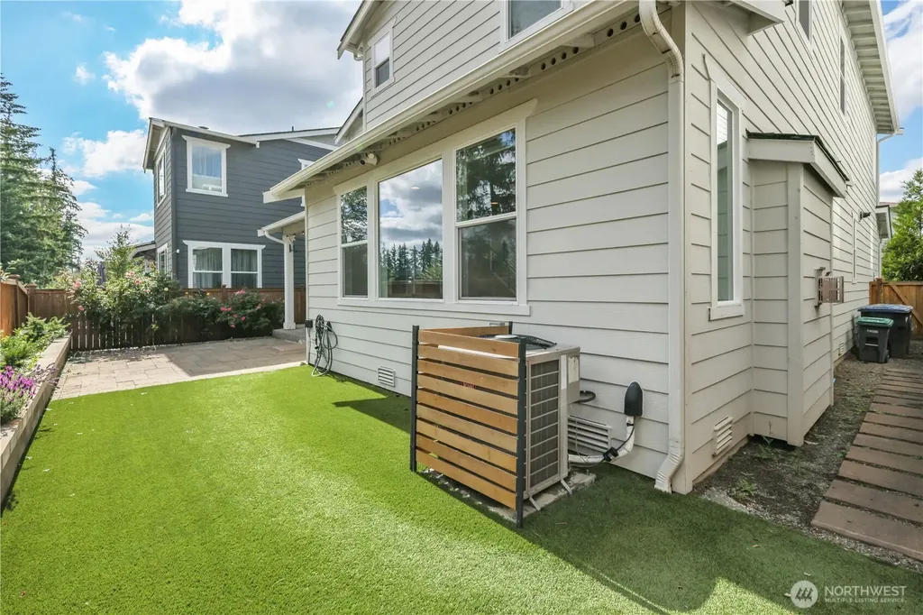 27066 Summit Park Way SE Maple Valley WA 98038