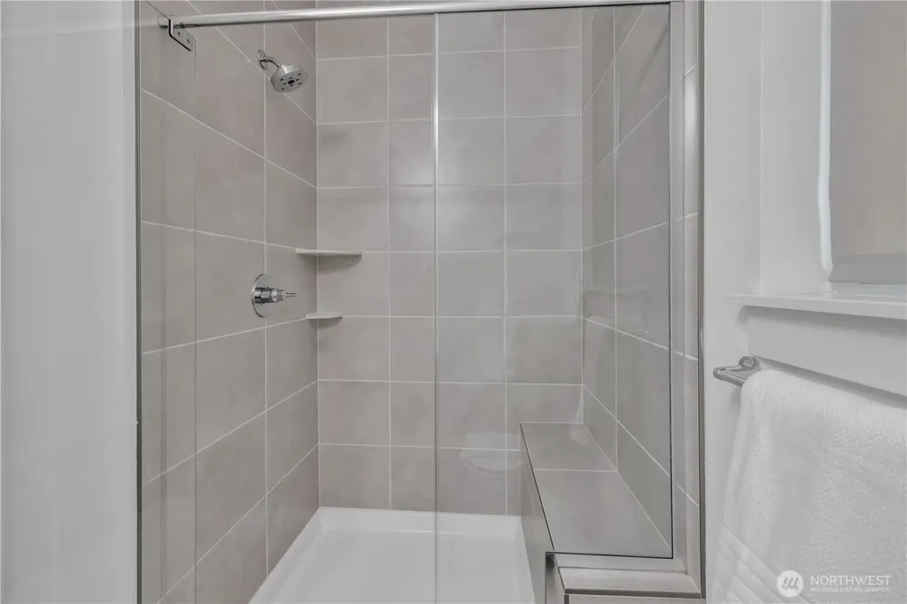 27066 Summit Park Way SE Maple Valley WA 98038
