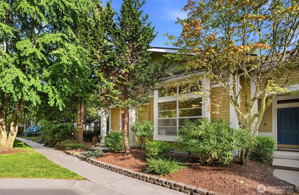 15637 NE 92nd Way Redmond WA 98052