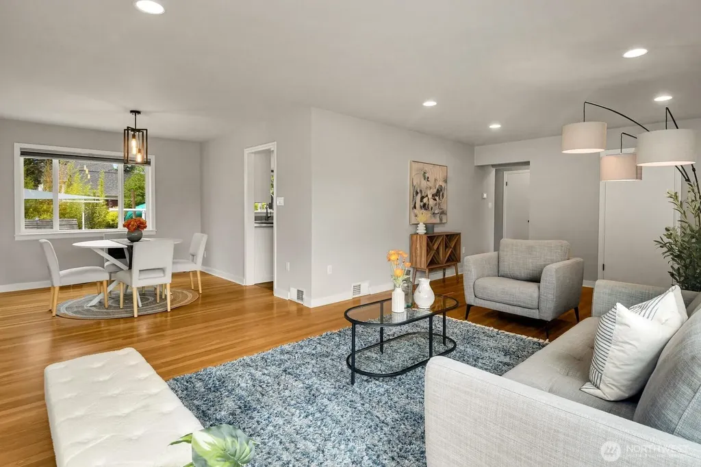 2010 Virginia Avenue Everett WA 98201