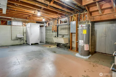 2010 Virginia Avenue Everett WA 98201