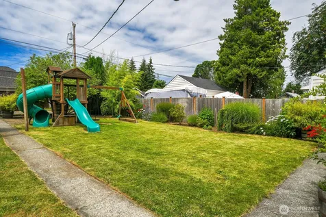 2010 Virginia Avenue Everett WA 98201