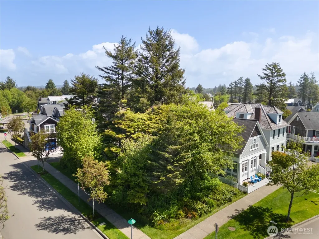 71 Campfire Lane Pacific Beach WA 98571