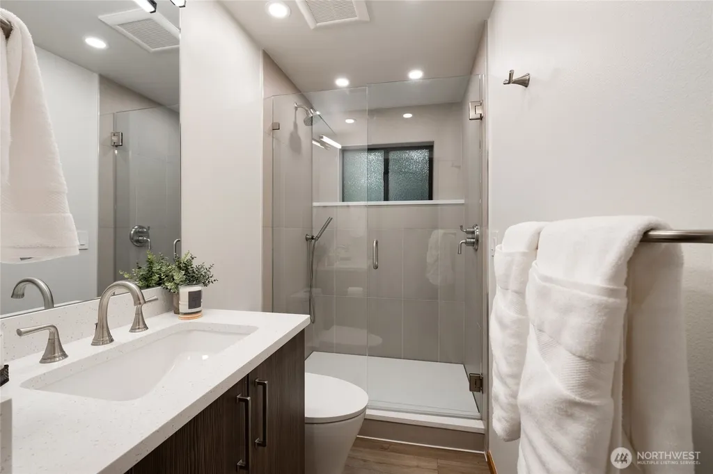 5100 NE 55th Street Seattle WA 98105