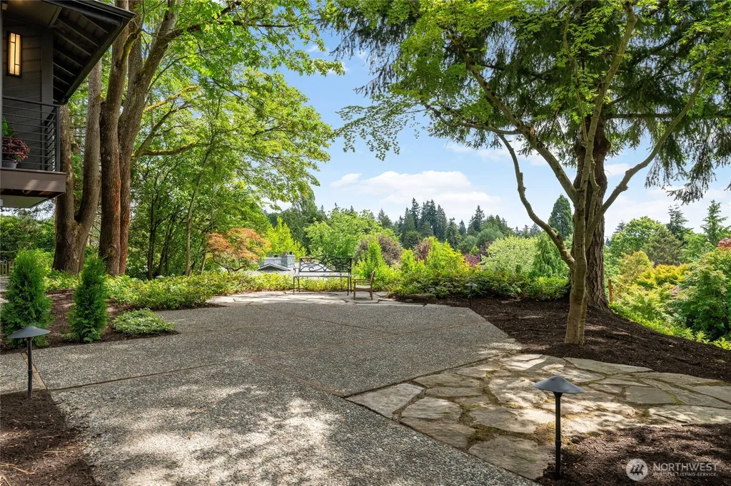 5100 NE 55th Street Seattle WA 98105