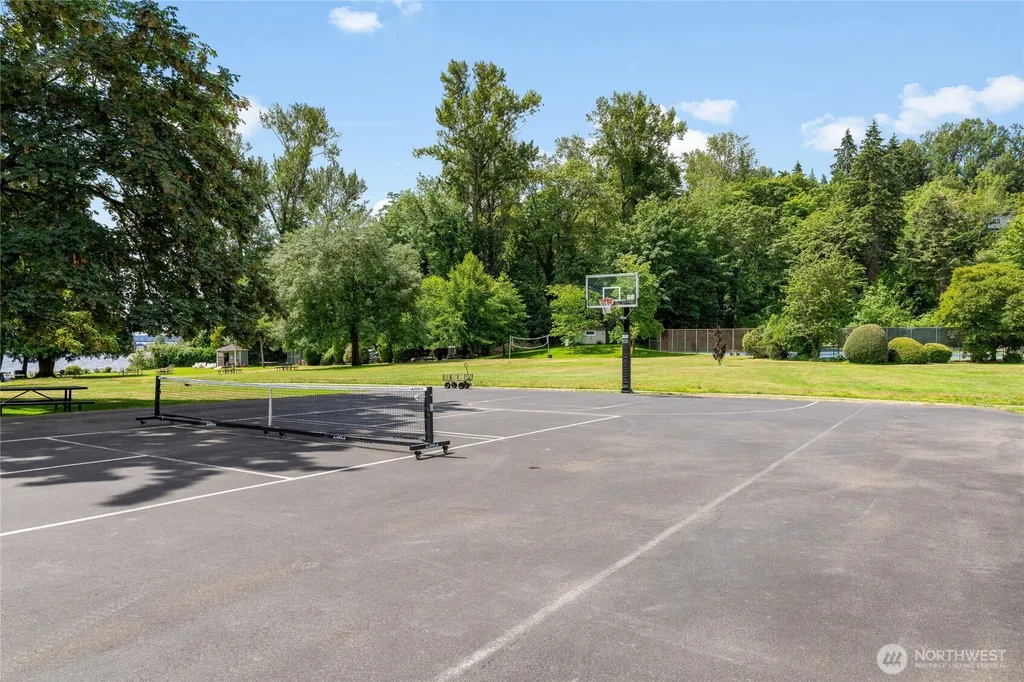 5100 NE 55th Street Seattle WA 98105