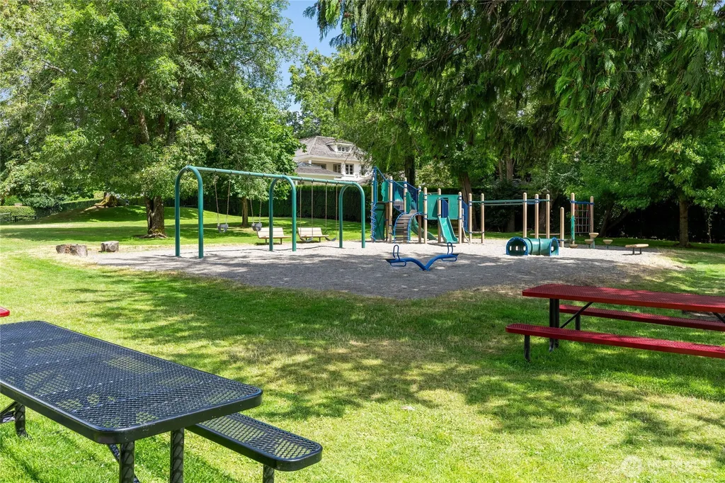 5100 NE 55th Street Seattle WA 98105