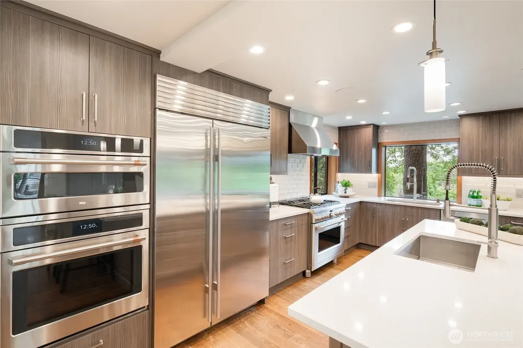 5100 NE 55th Street Seattle WA 98105