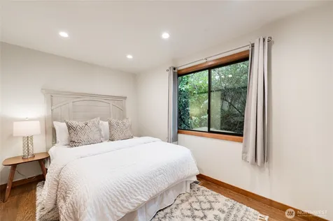 5100 NE 55th Street Seattle WA 98105