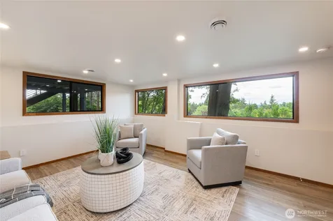 5100 NE 55th Street Seattle WA 98105