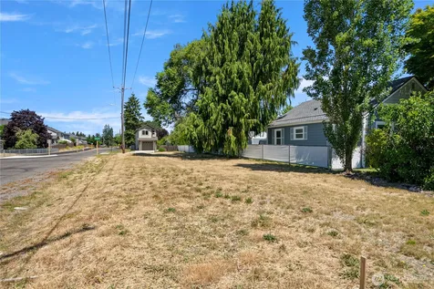 13439 8th Avenue Ct S Tacoma WA 98444