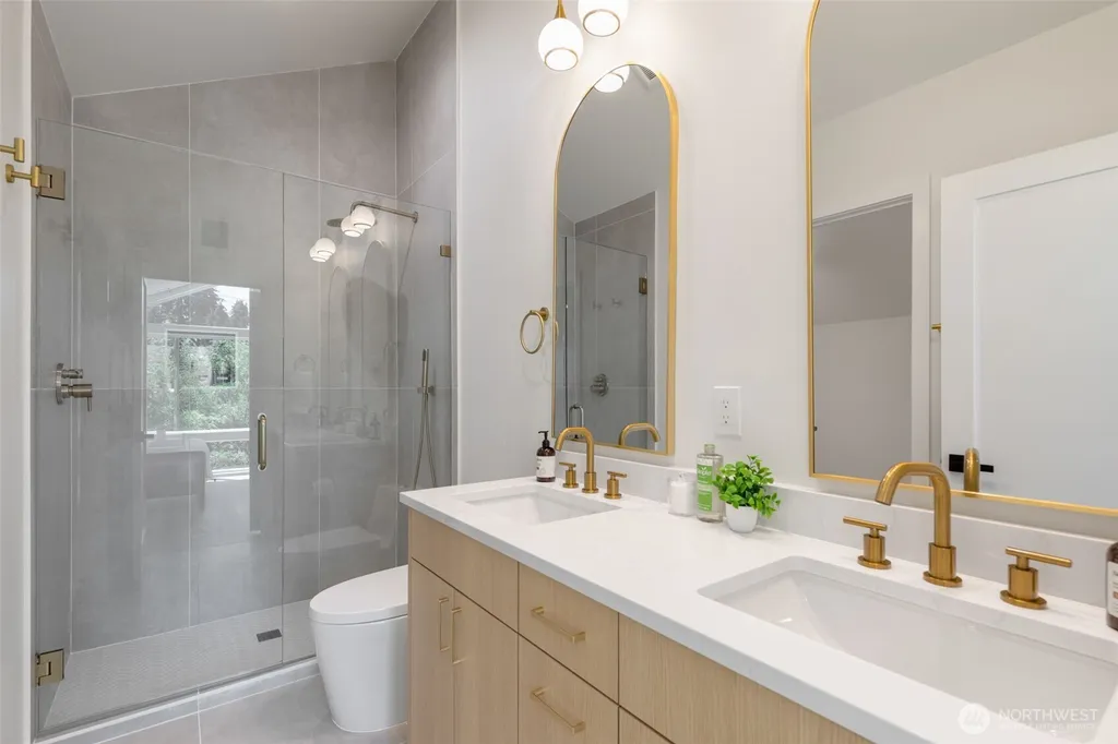 5349 S Fountain Street Seattle WA 98178