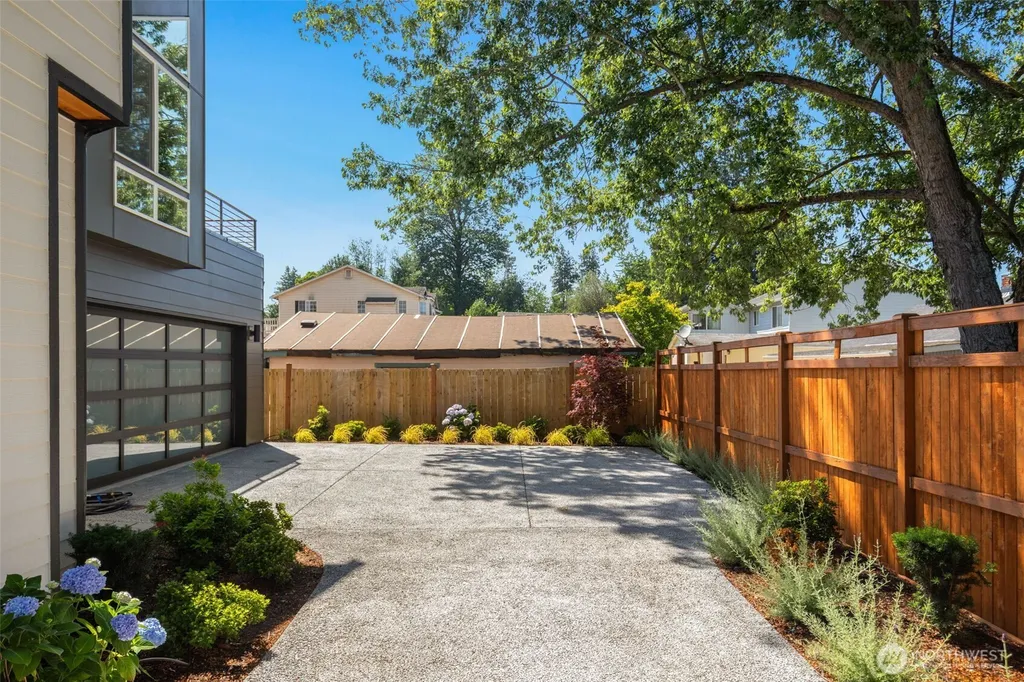5349 S Fountain Street Seattle WA 98178