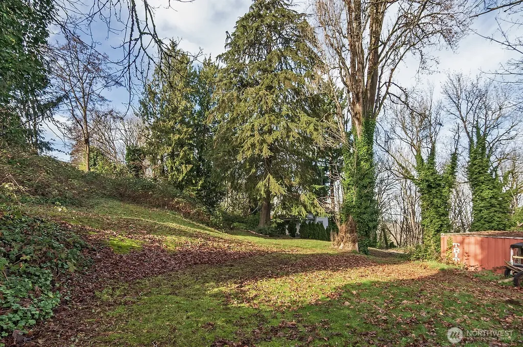 47 Mount View Drive S Seattle WA 98108