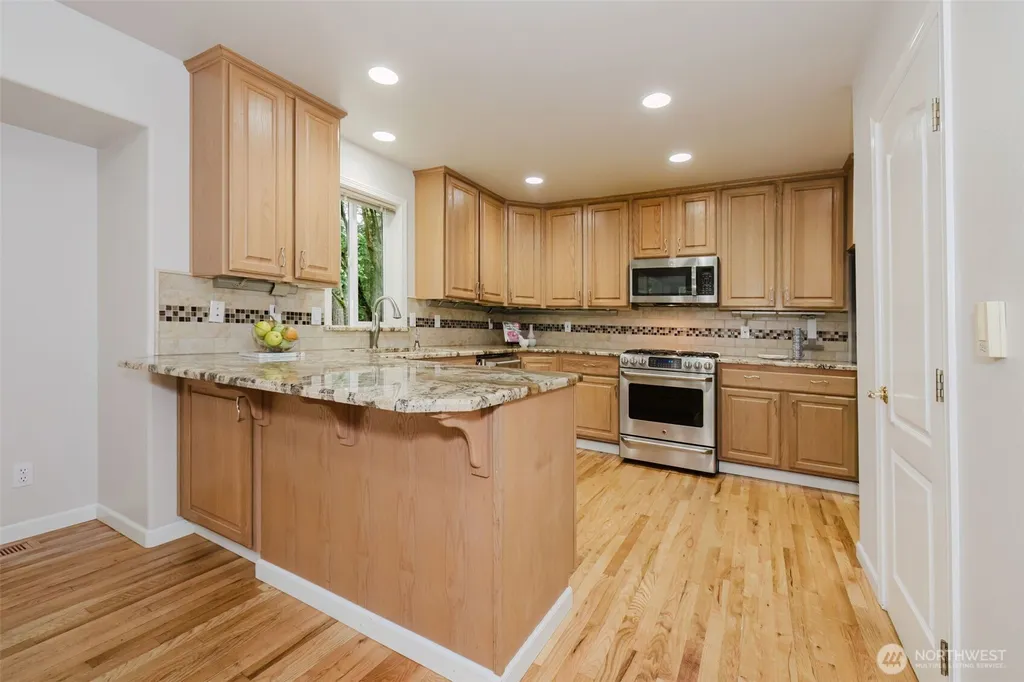 6961 Wentworth Avenue SW Port Orchard WA 98367