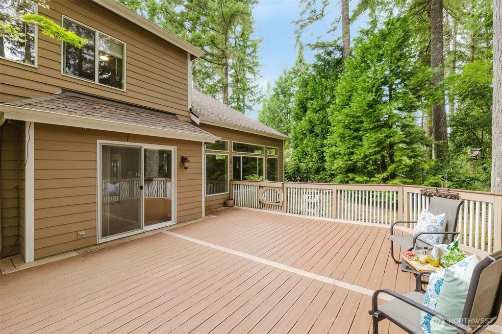 6961 Wentworth Avenue SW Port Orchard WA 98367