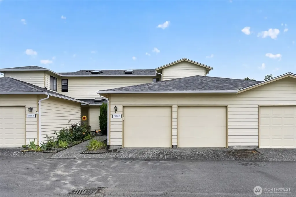 25028 110th Avenue SE Kent WA 98030