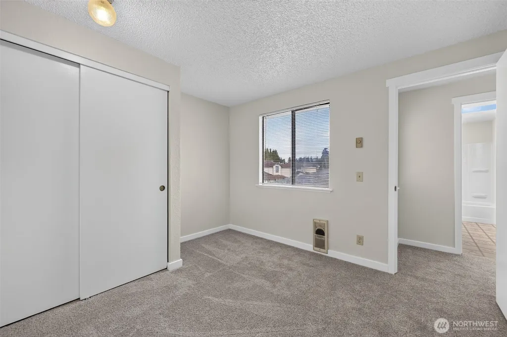 25028 110th Avenue SE Kent WA 98030