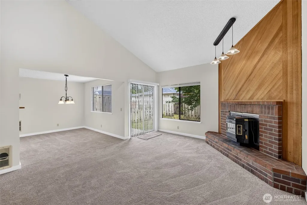 25028 110th Avenue SE Kent WA 98030