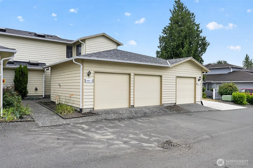 25028 110th Avenue SE Kent WA 98030