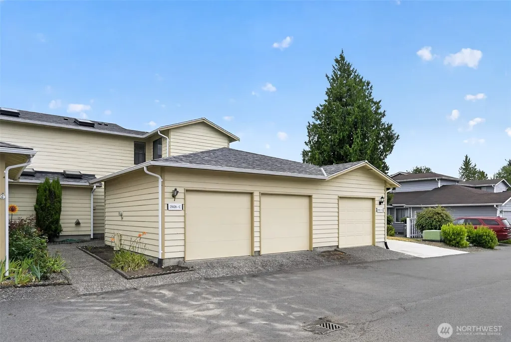 25028 110th Avenue SE Kent WA 98030