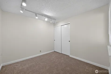 25028 110th Avenue SE Kent WA 98030