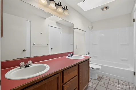 25028 110th Avenue SE Kent WA 98030