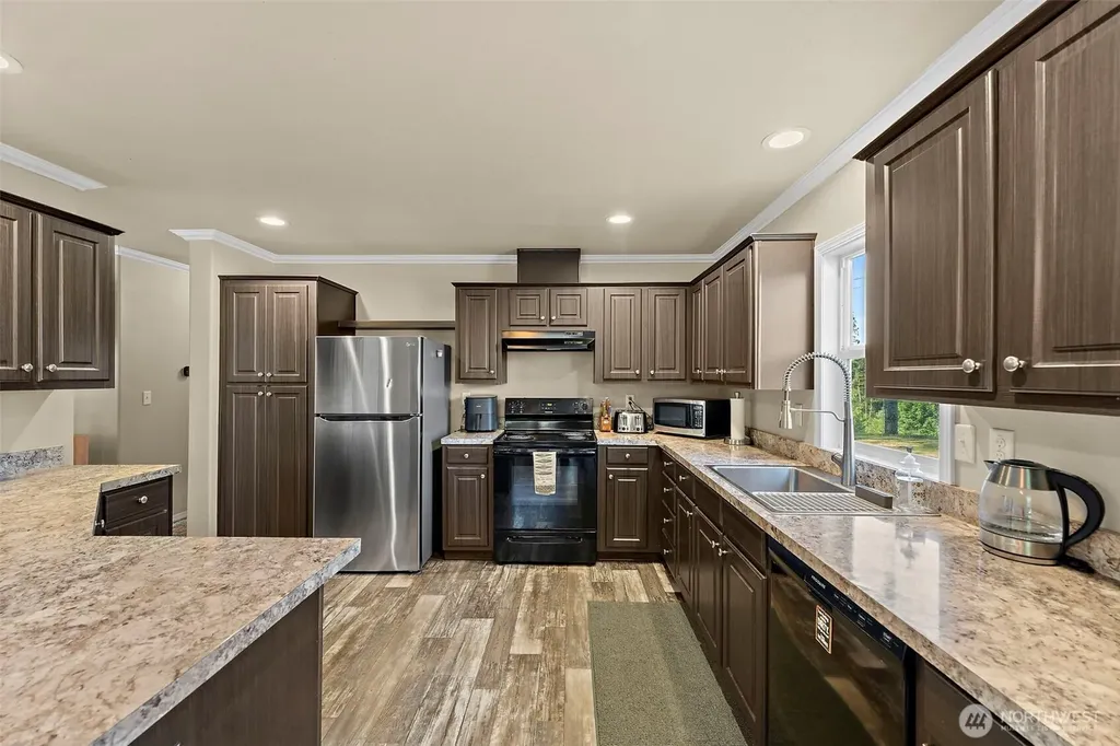 2768 Ridgecrest Drive W Bremerton WA 98312