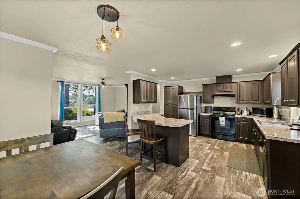 2768 Ridgecrest Drive W Bremerton WA 98312