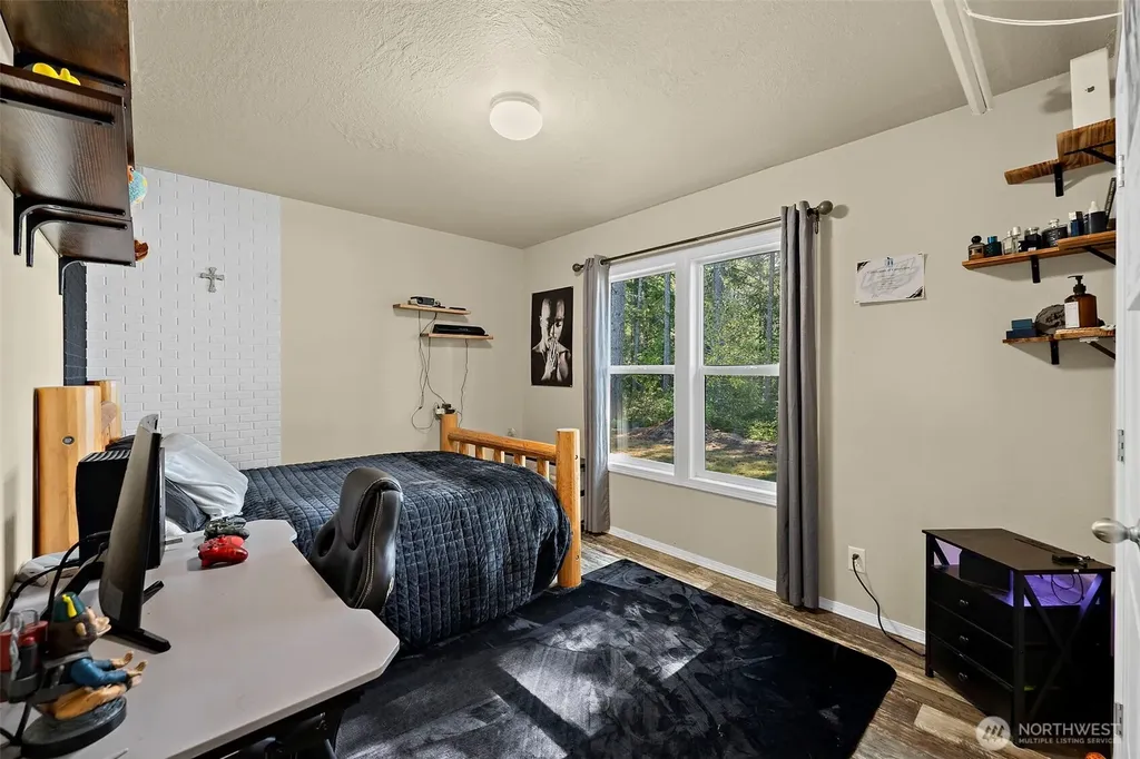 2768 Ridgecrest Drive W Bremerton WA 98312