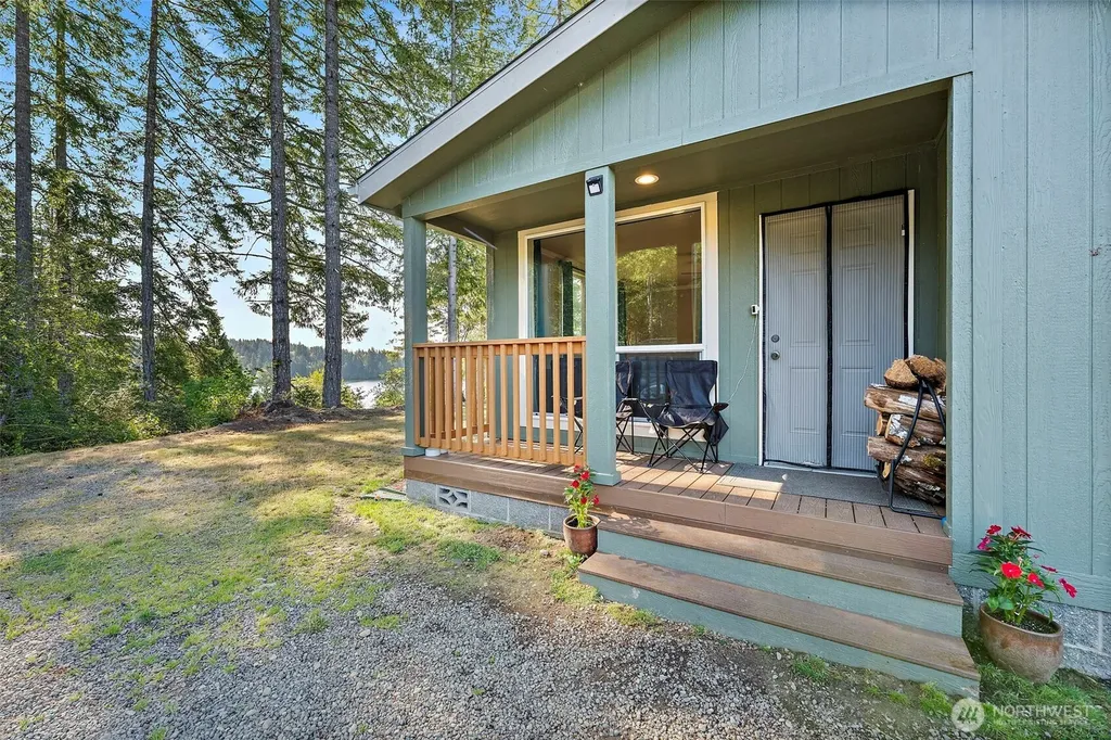 2768 Ridgecrest Drive W Bremerton WA 98312