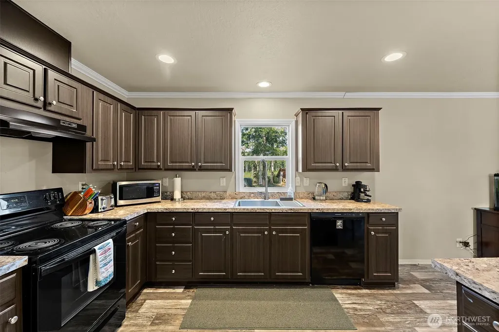 2768 Ridgecrest Drive W Bremerton WA 98312