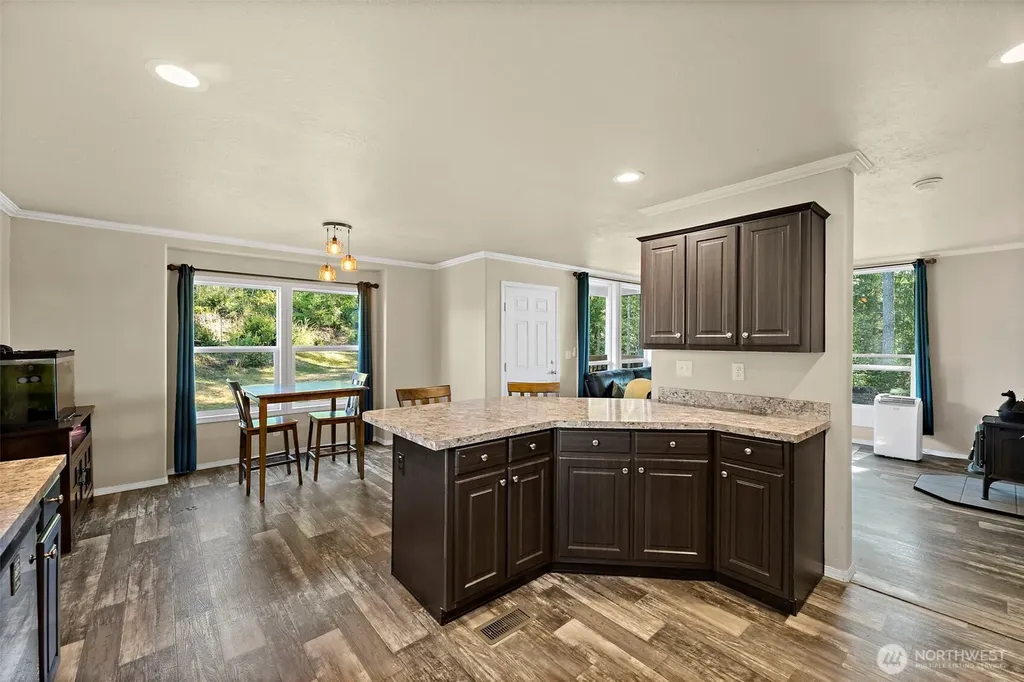 2768 Ridgecrest Drive W Bremerton WA 98312