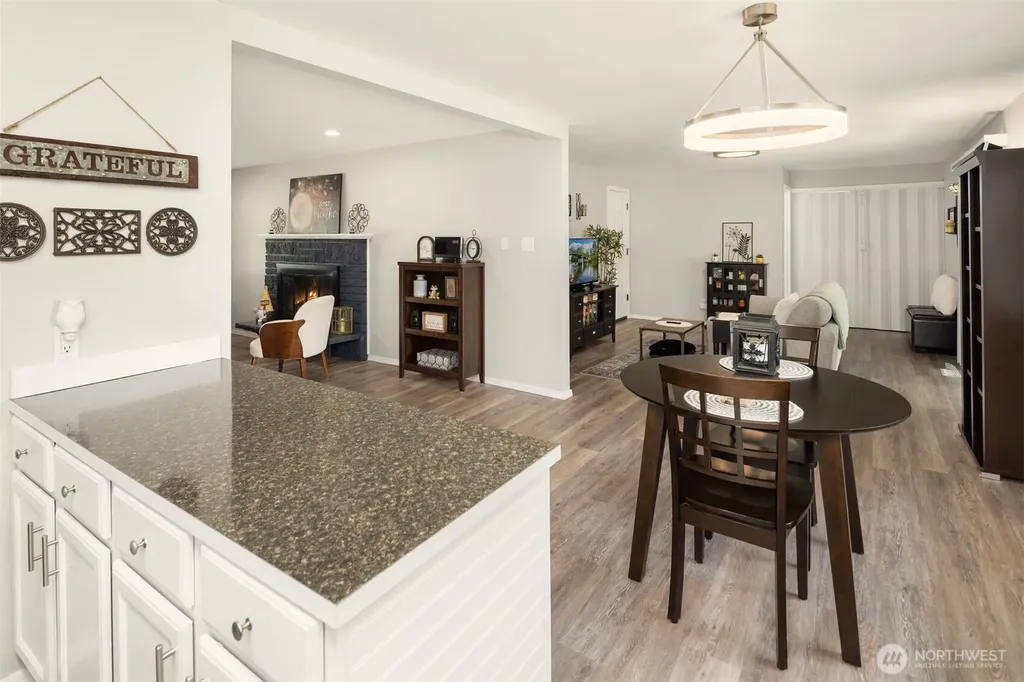 1067 Anacortes Avenue NE Renton WA 98059