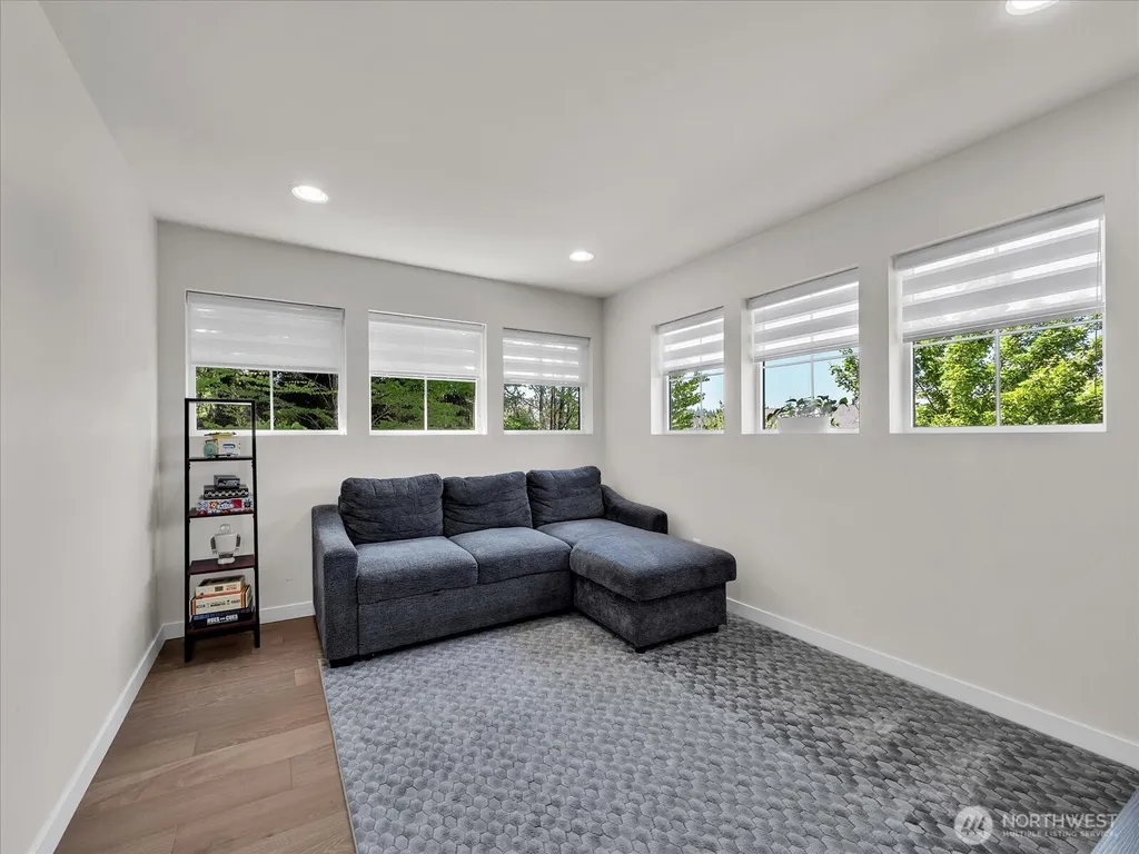 23009 36th Dr SE Bothell WA 98021