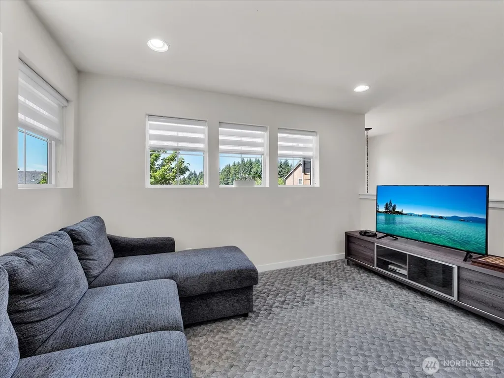 23009 36th Dr SE Bothell WA 98021