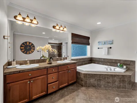 23009 36th Dr SE Bothell WA 98021