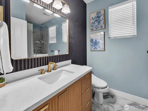 23009 36th Dr SE Bothell WA 98021